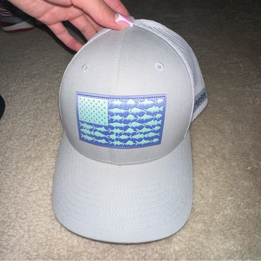 Columbia hat!!